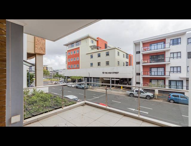2 BEDROOM APARTMENT FOR SALE IN UMHLANGA RIDGE